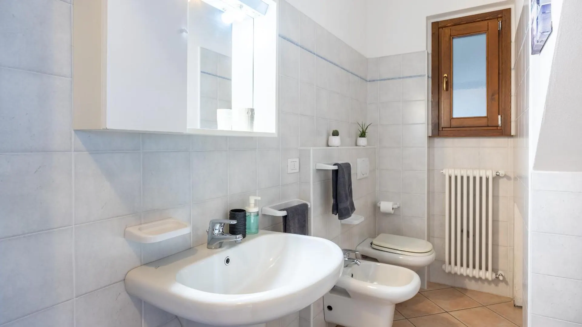 Vila Lago Di Como - Luxury Panoramic Garden - Free Wifi Gera Lario