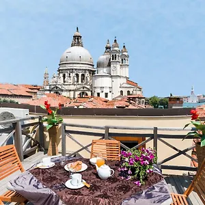Dorsoduro Charme By Wonderful Italy Apartment Venedig